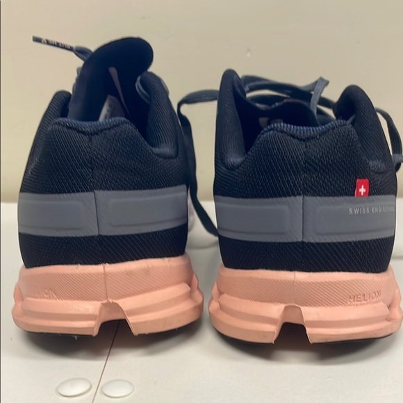 ON Women Cloudflow - Rock Rose - Picture 9 of 9